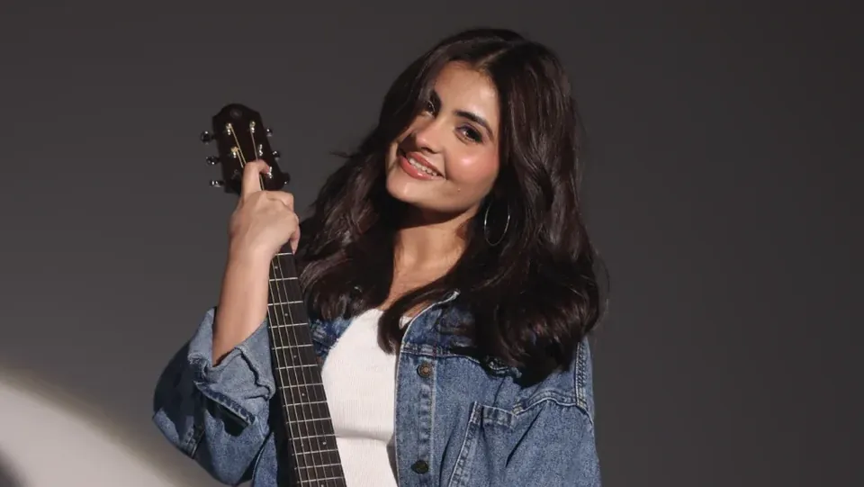 Zee Music Company image for the story: Zee Music Company Signs Punjabi Singer And Actor Noor Chahal
